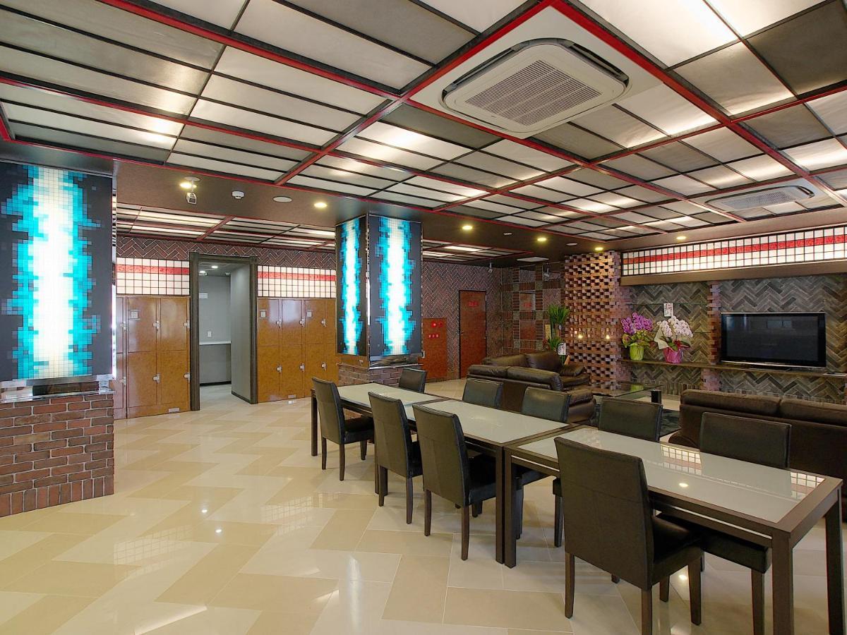 ホテル中央セレーネ Hotel Chuo Selene Osaka Esterno foto